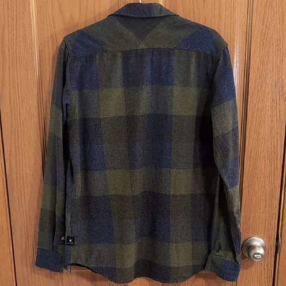 Men's Green and Blue Plaid Shirt - Picture 3 of 4